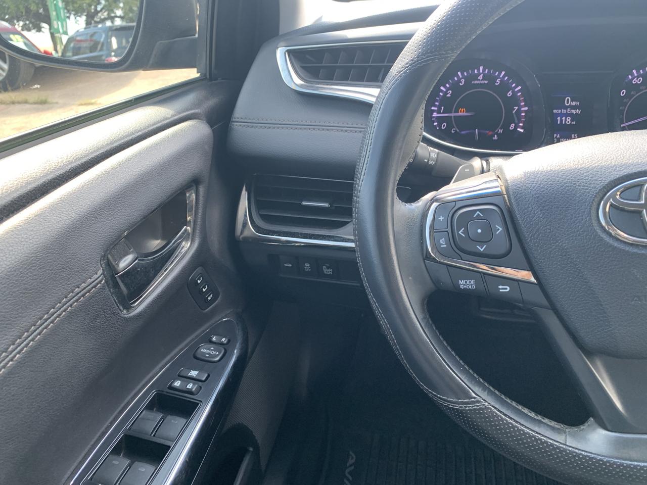 Toyota Avalon XLE 2013