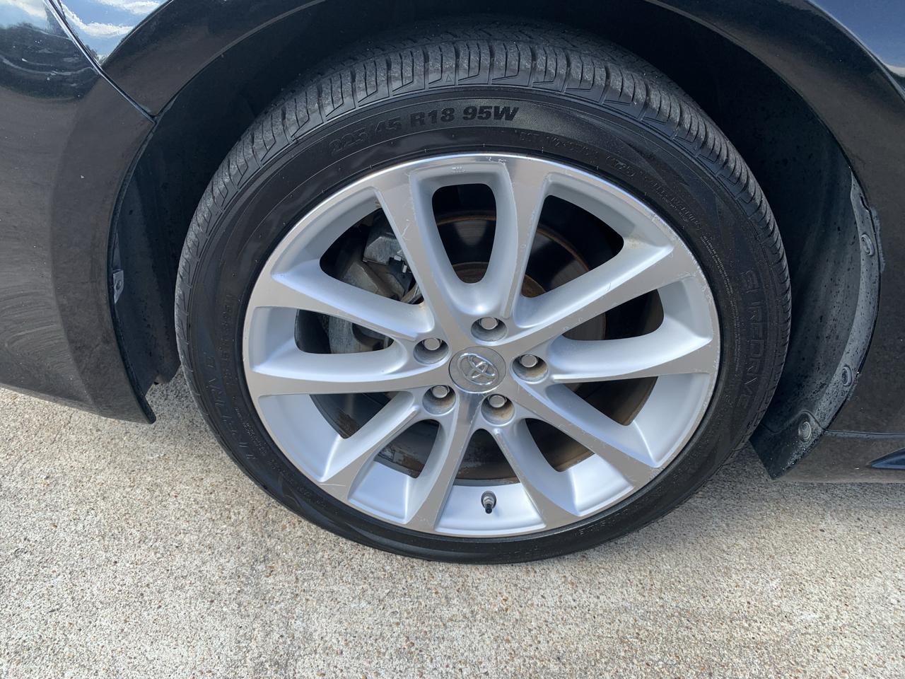 Toyota Avalon XLE 2013