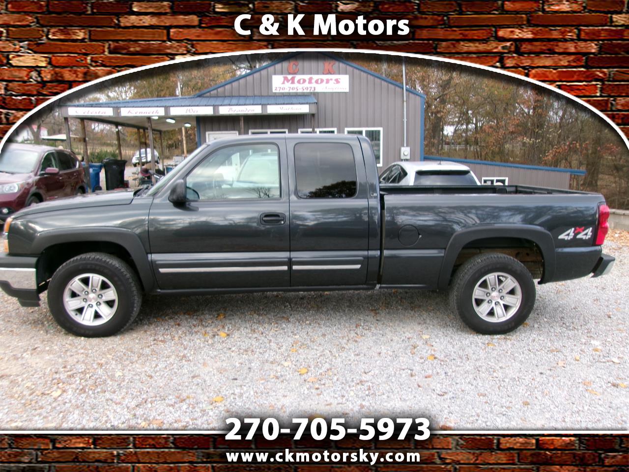 2005 Chevrolet Silverado 1500 Ext Cab 143.5" WB 4WD LS