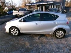 2013 Toyota Prius c 