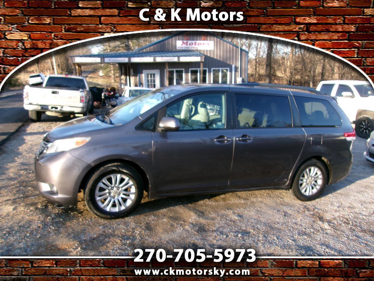 2011 Toyota Sienna 5dr 8-Pass Van XLE FWD (Natl)