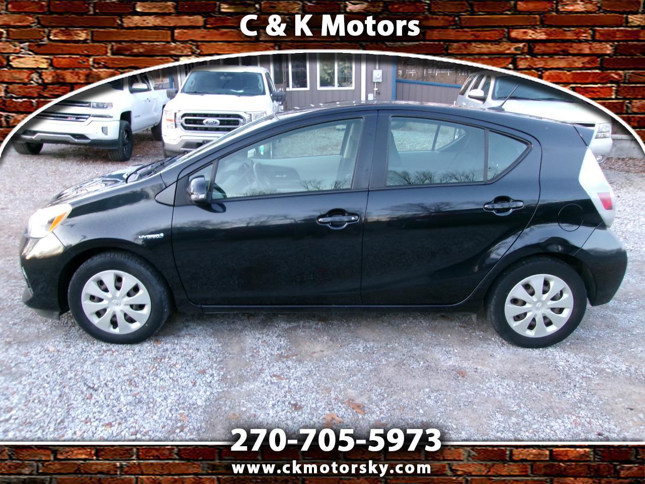 2014 Toyota Prius c 5dr HB Three (Natl)