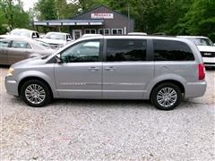 2014 Chrysler Town & Country 
