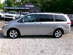 2011 Toyota Sienna 