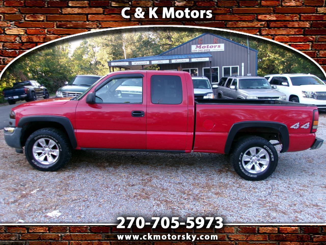 2006 GMC Sierra 1500 Ext Cab 143.5" WB 4WD Work Truck