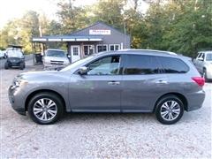 2017 Nissan Pathfinder 