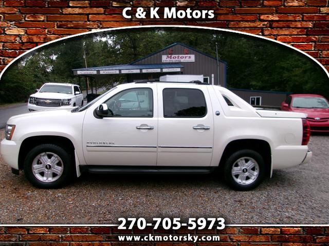 Cream 2013 Chevrolet Avalanche Pickup Truck Four-Wheel Drive Automatic