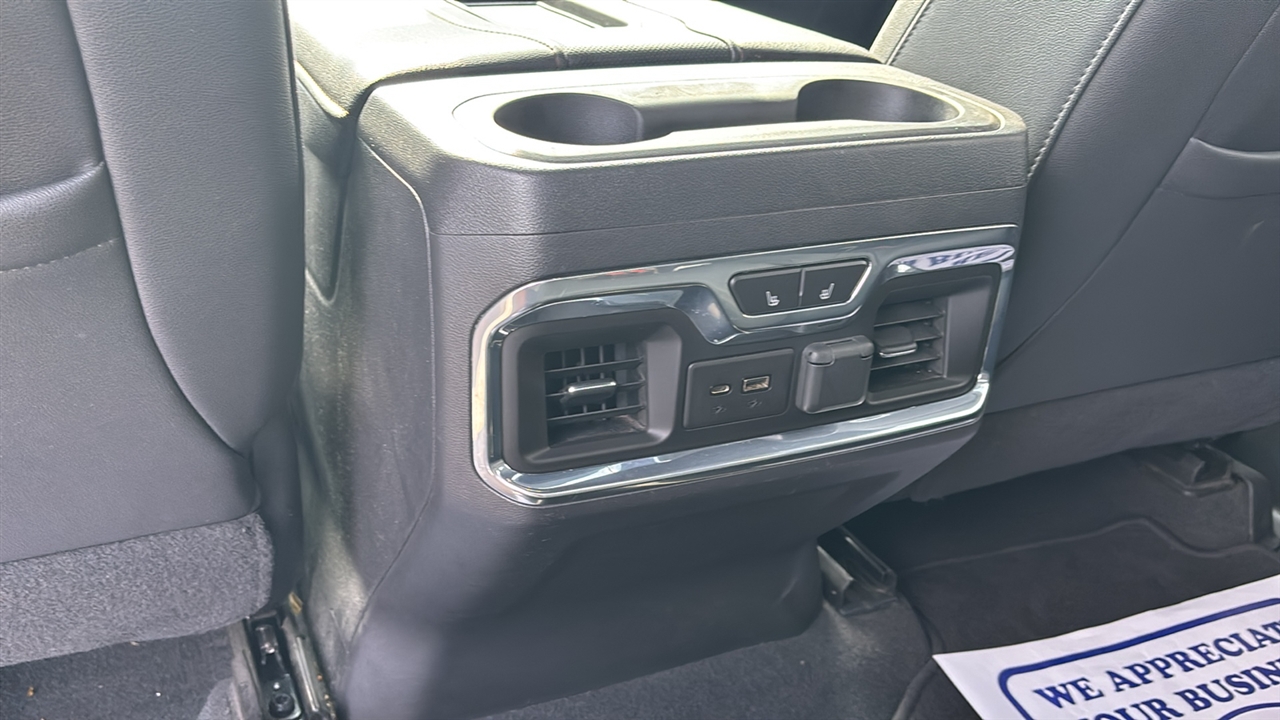 GMC Sierra 1500 AT4 Crew Cab Long Box 4WD 2021 GMC Sierra 1500 AT4 Crew Cab Long Box 4WD 2021