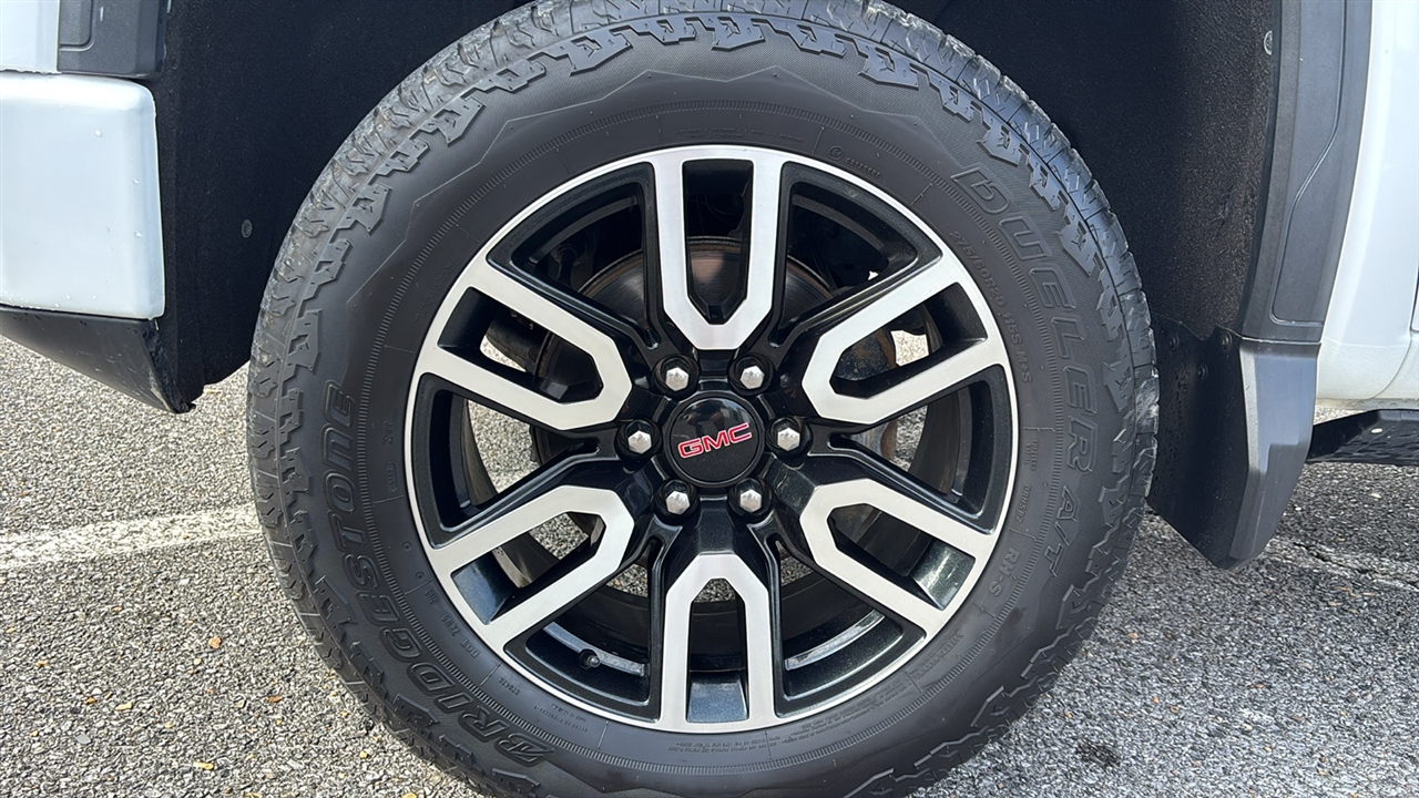 GMC Sierra 1500 AT4 Crew Cab Long Box 4WD 2021 GMC Sierra 1500 AT4 Crew Cab Long Box 4WD 2021