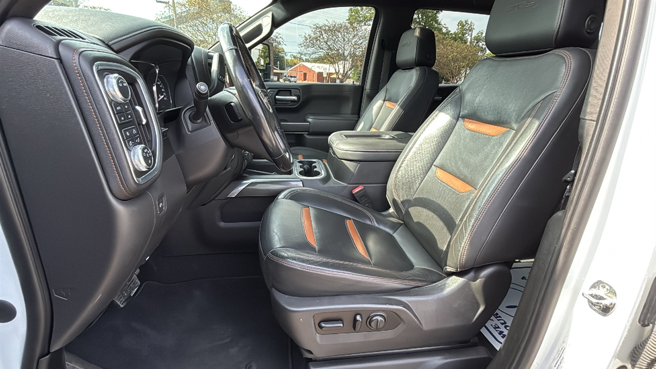 GMC Sierra 1500 AT4 Crew Cab Long Box 4WD 2021 GMC Sierra 1500 AT4 Crew Cab Long Box 4WD 2021