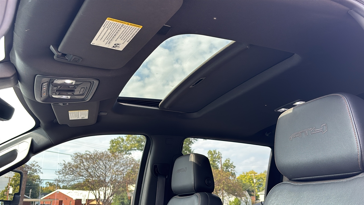 GMC Sierra 1500 AT4 Crew Cab Long Box 4WD 2021 GMC Sierra 1500 AT4 Crew Cab Long Box 4WD 2021