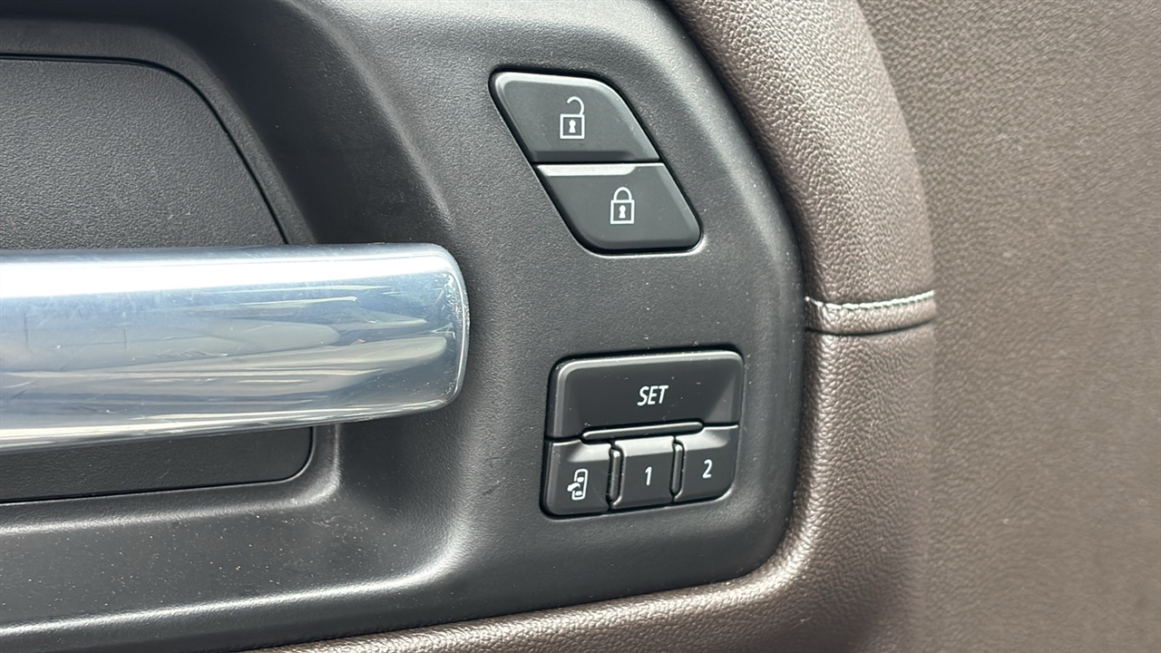 GMC Sierra 1500 SLT Crew Cab Short Box 4WD 2021 GMC Sierra 1500 SLT Crew Cab Short Box 4WD 2021
