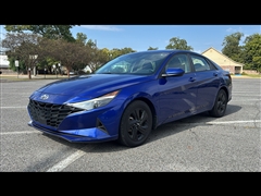 2022 Hyundai Elantra 