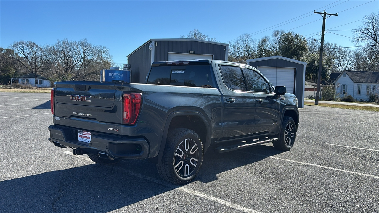 GMC Sierra 1500 AT4 Crew Cab Long Box 4WD 2020