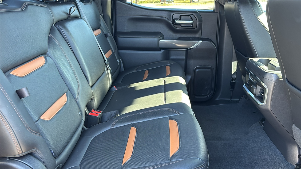 GMC Sierra 1500 AT4 Crew Cab Long Box 4WD 2020