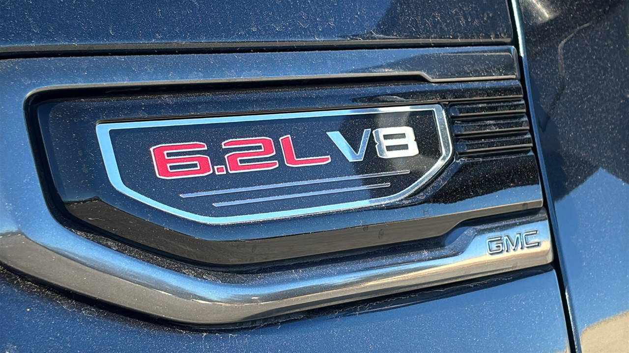 GMC Sierra 1500 AT4 Crew Cab Long Box 4WD 2020