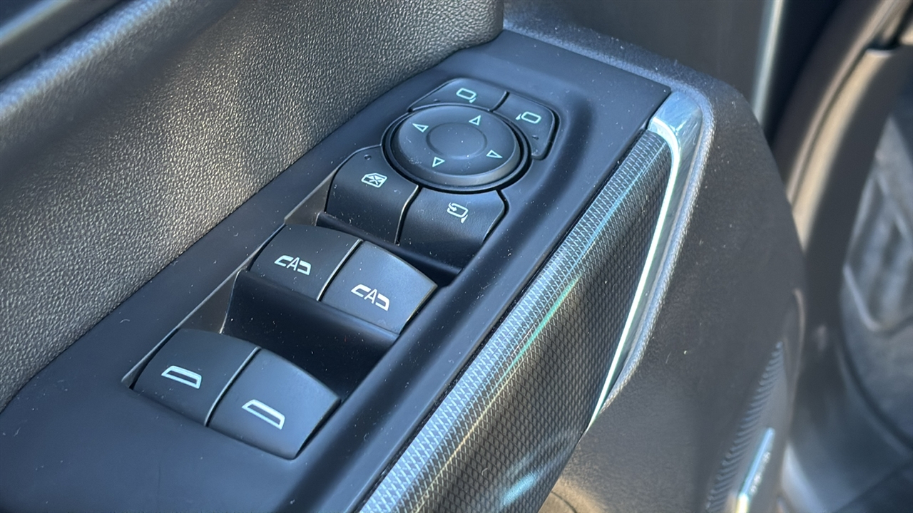 GMC Sierra 1500 AT4 Crew Cab Long Box 4WD 2020