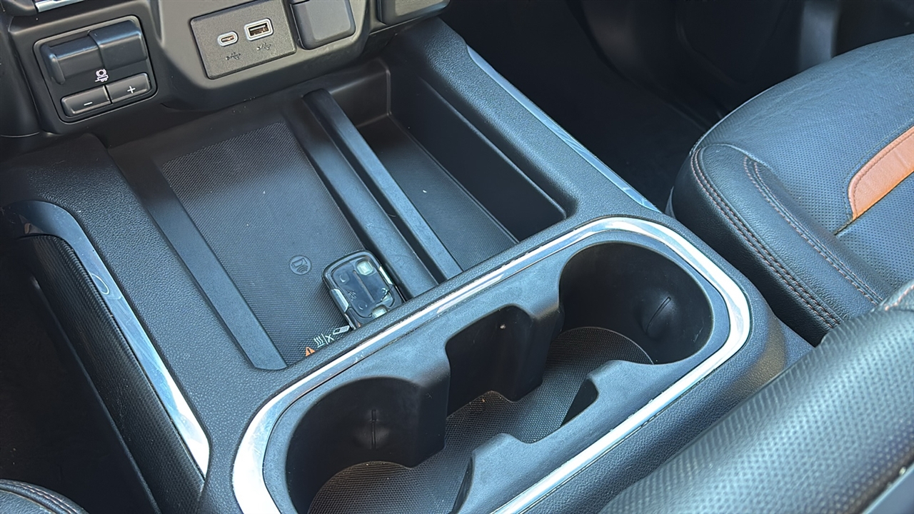 GMC Sierra 1500 AT4 Crew Cab Long Box 4WD 2020