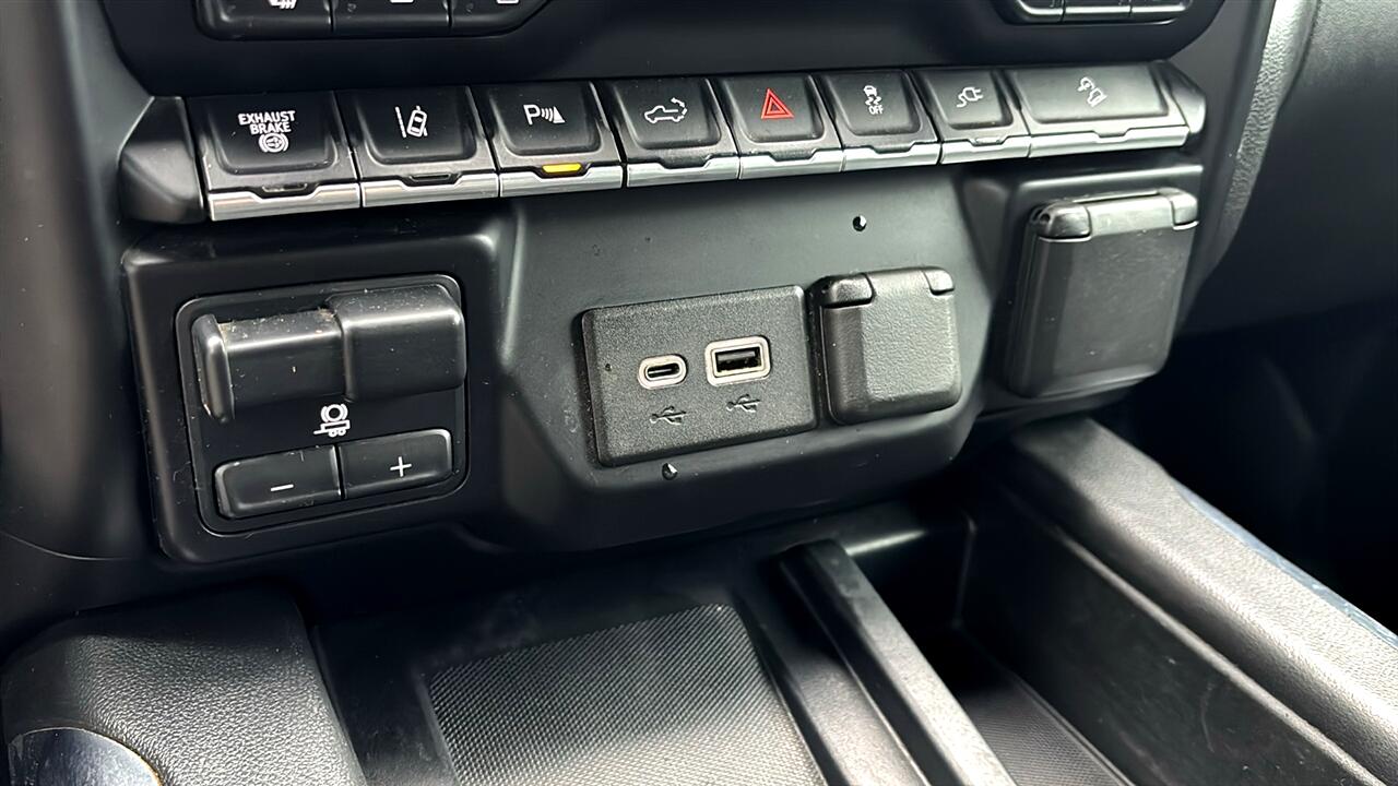 Chevrolet Silverado 3500HD LTZ Crew Cab 4WD 2022