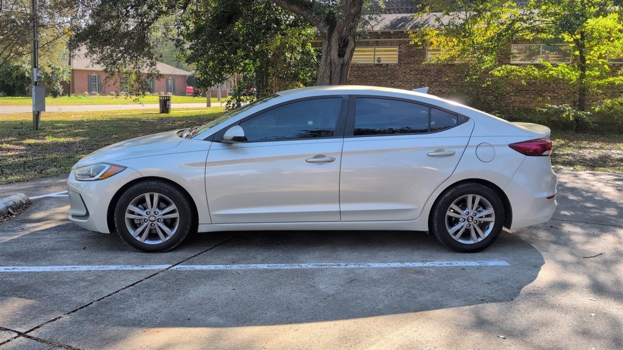 Hyundai Elantra Limited 2018