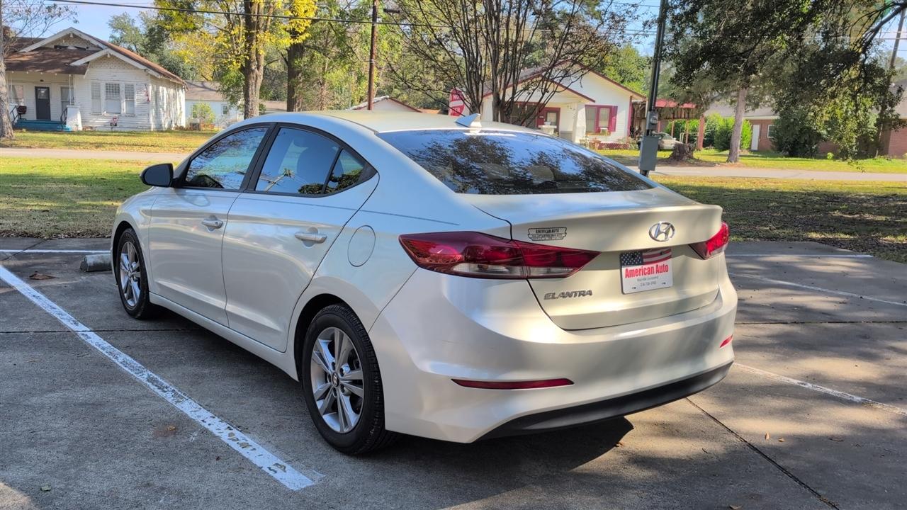Hyundai Elantra Limited 2018