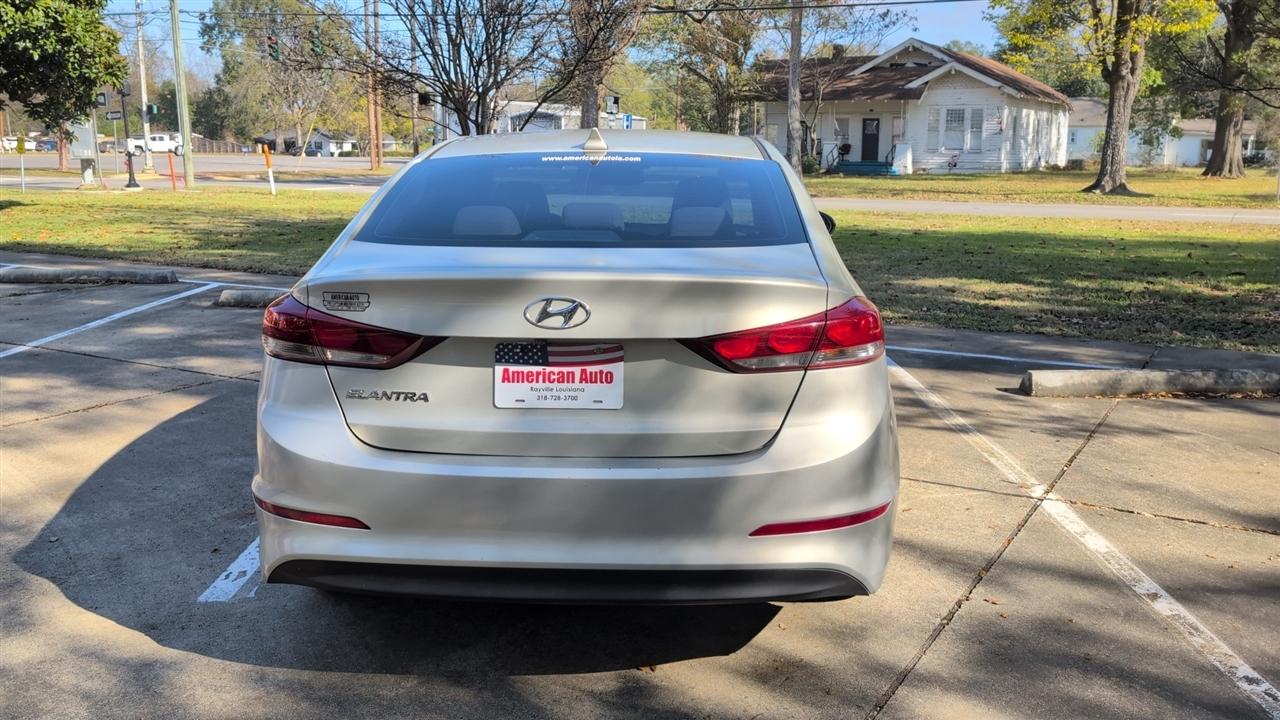 Hyundai Elantra Limited 2018