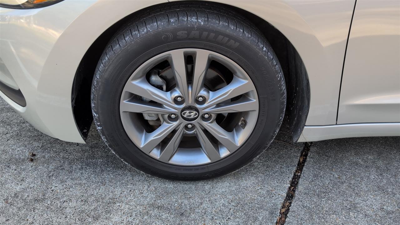 Hyundai Elantra Limited 2018