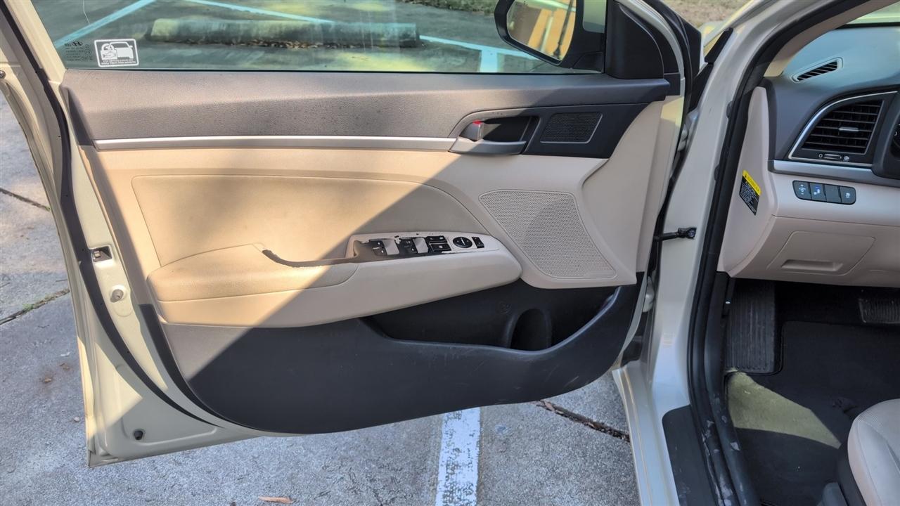 Hyundai Elantra Limited 2018