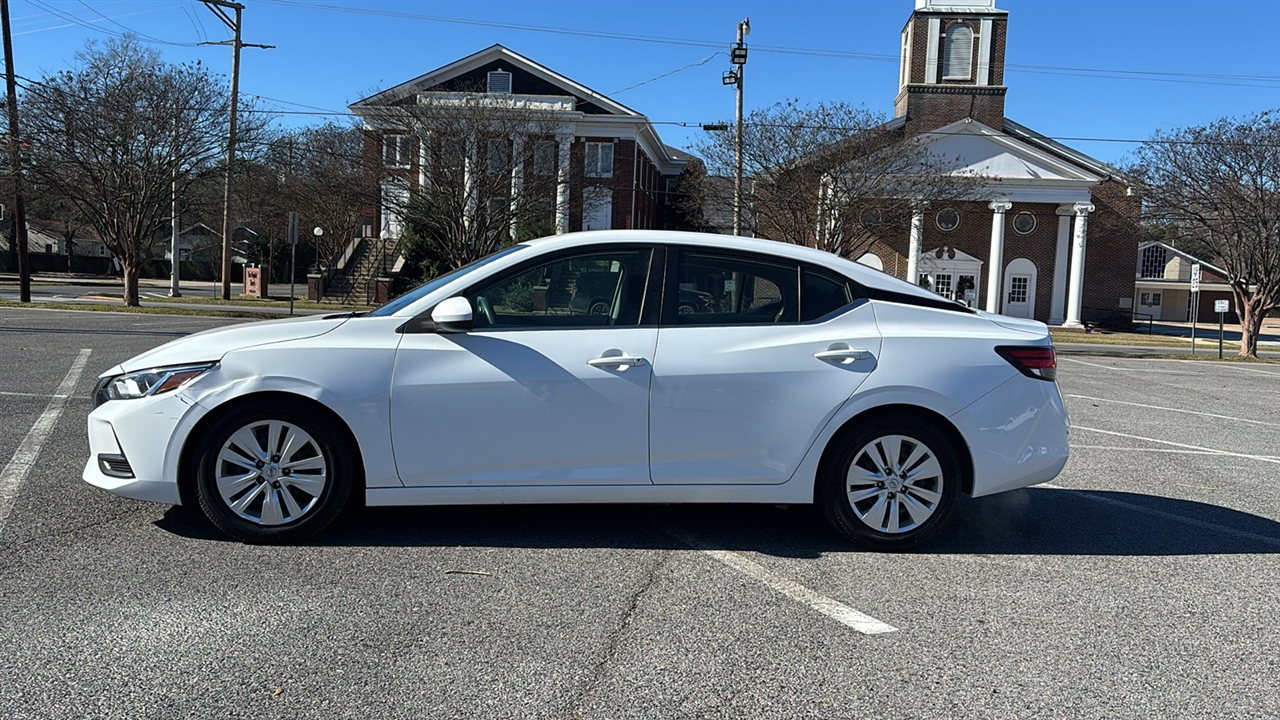 Nissan Sentra S 2020