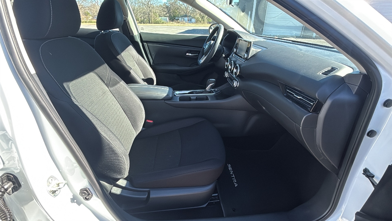 Nissan Sentra S 2020