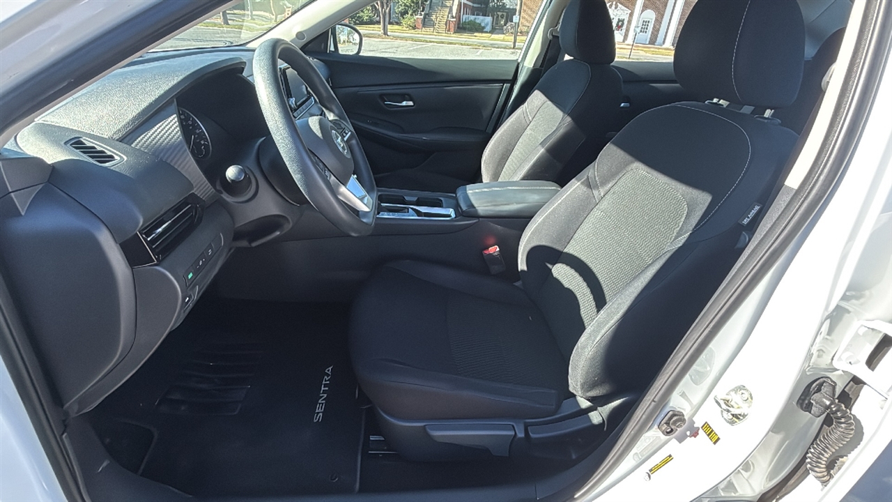 Nissan Sentra S 2020