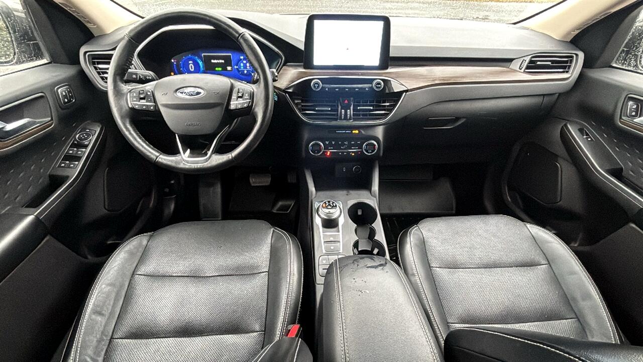 Ford Escape Hybrid Titanium AWD 2020