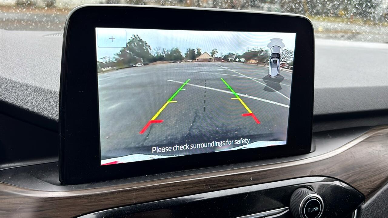 Ford Escape Hybrid Titanium AWD 2020