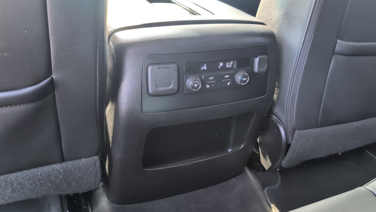 GMC Yukon SLT 2WD 2019