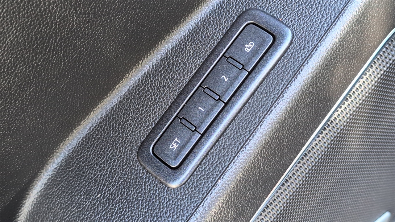 GMC Yukon SLT 2WD 2019