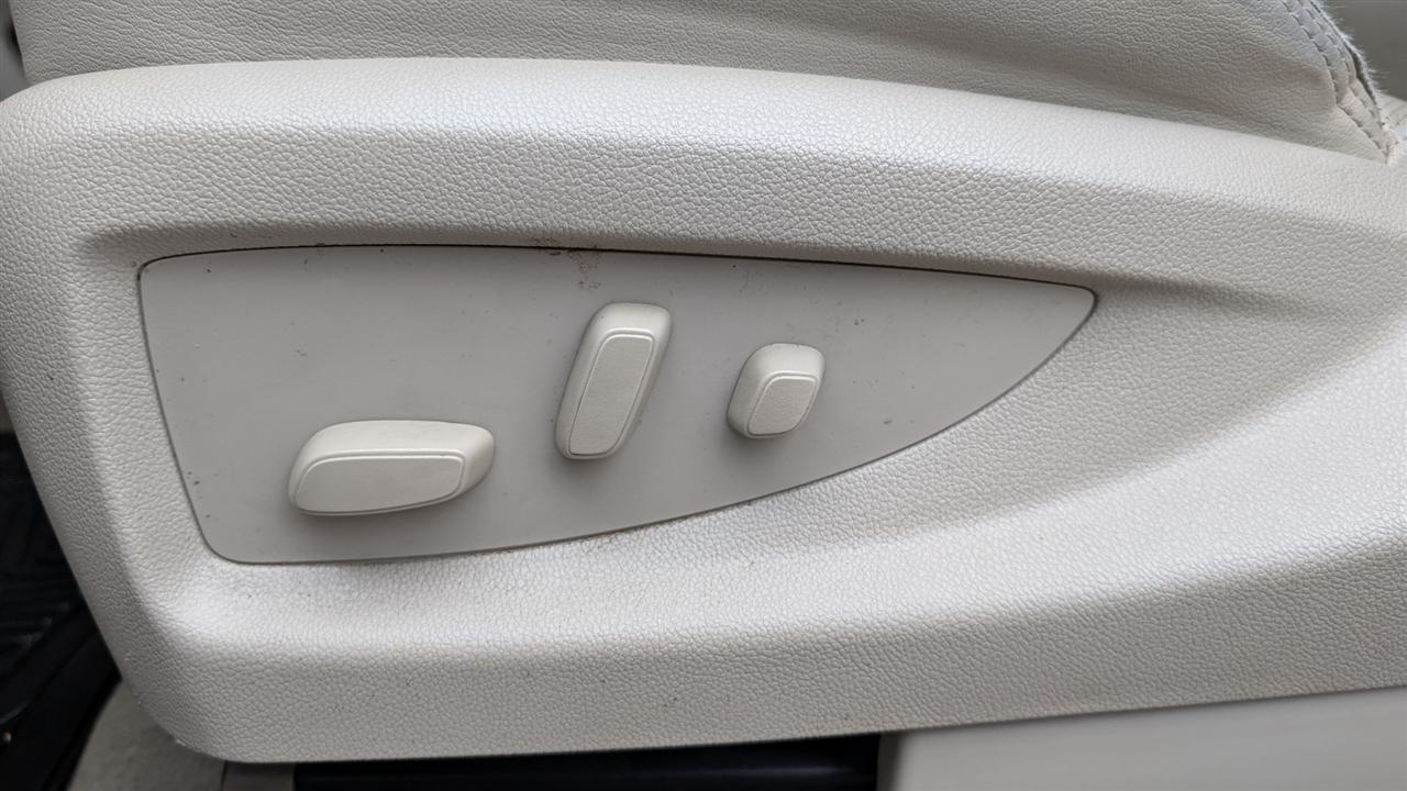 GMC Yukon Denali 4WD 2019