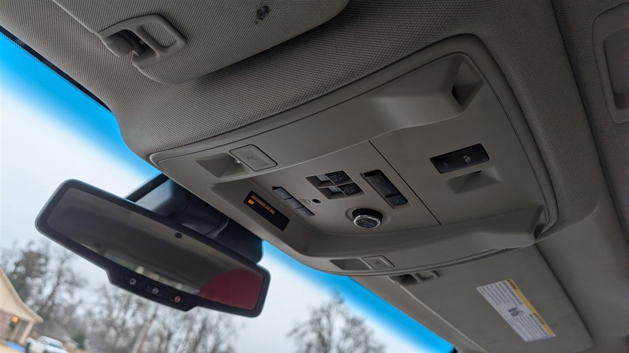 GMC Yukon Denali 4WD 2019