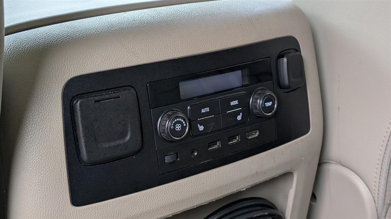 GMC Yukon Denali 4WD 2019