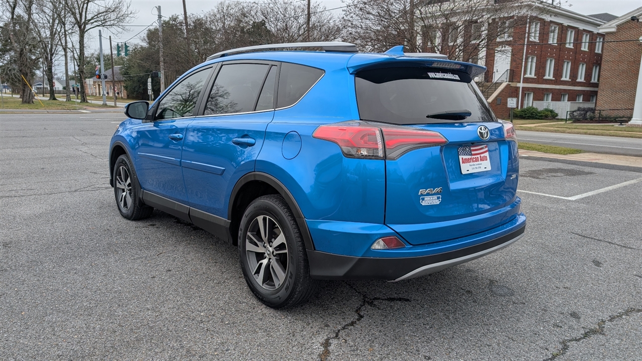 Toyota RAV4 XLE FWD 2018