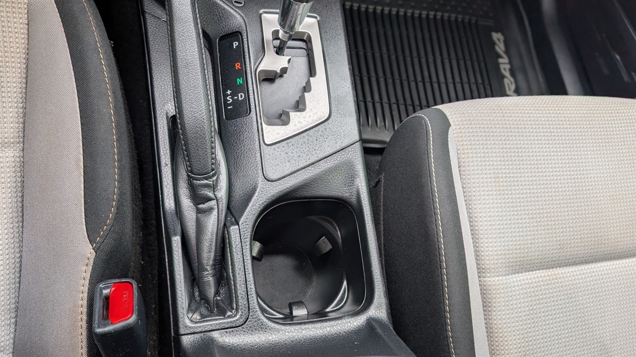 Toyota RAV4 XLE FWD 2018