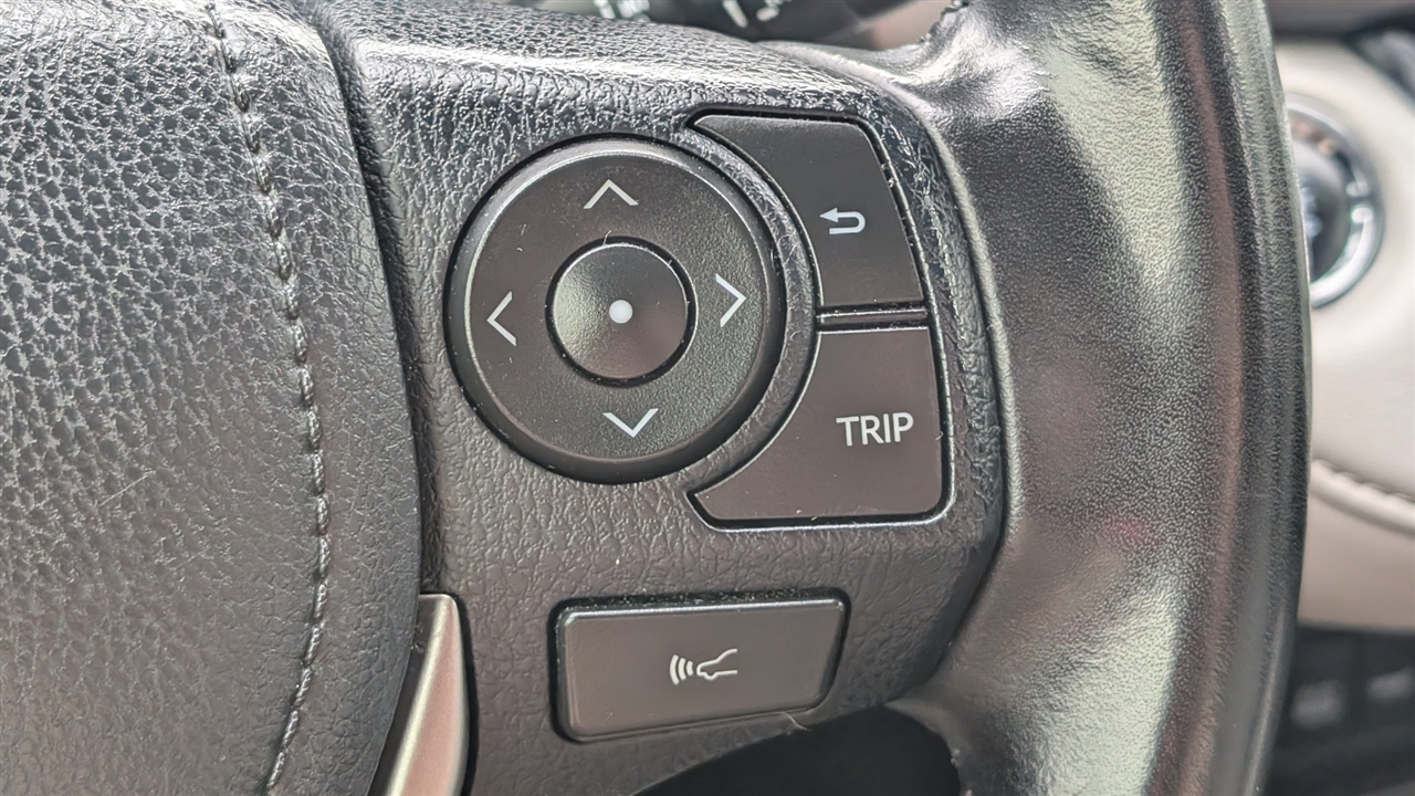 Toyota RAV4 XLE FWD 2018