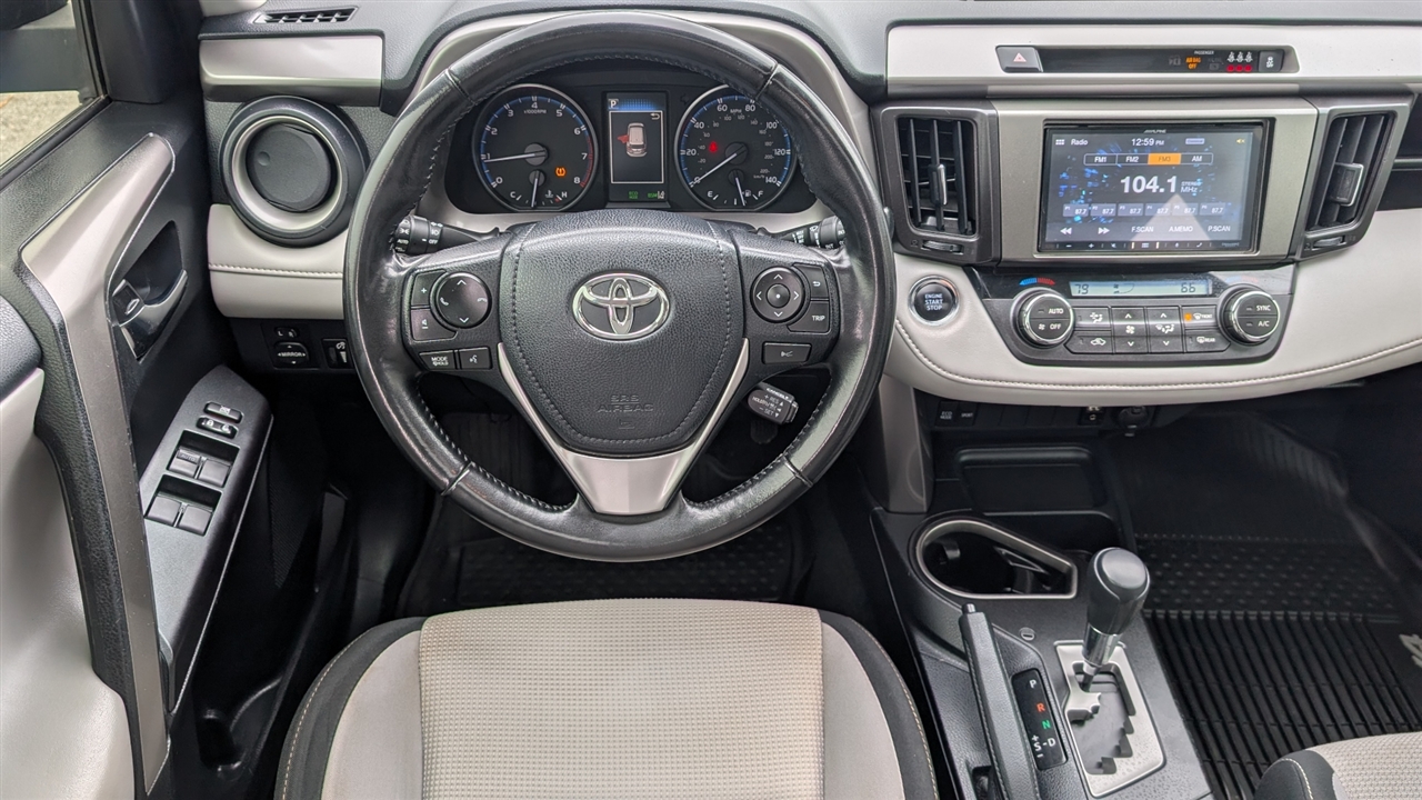 Toyota RAV4 XLE FWD 2018