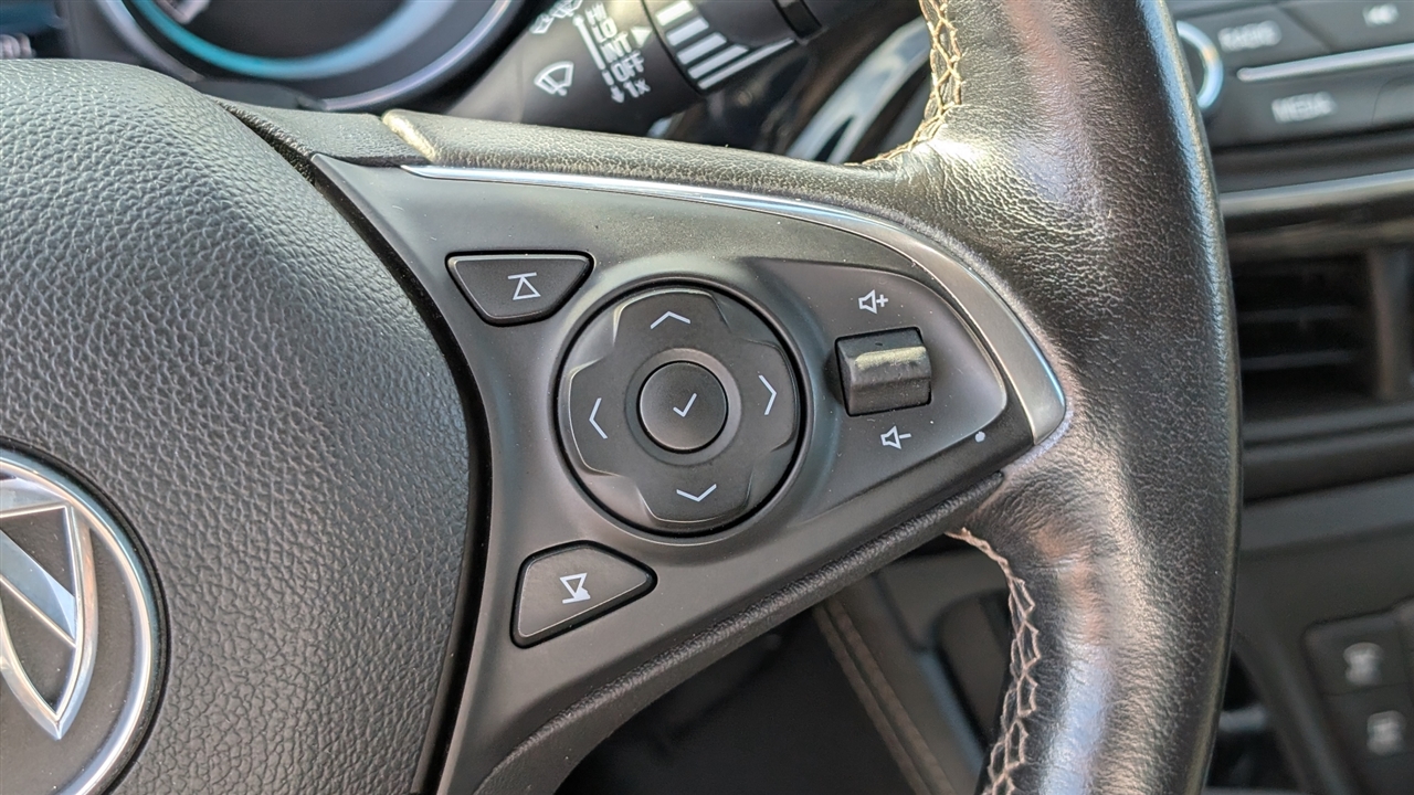 Buick Envision Essense 2017