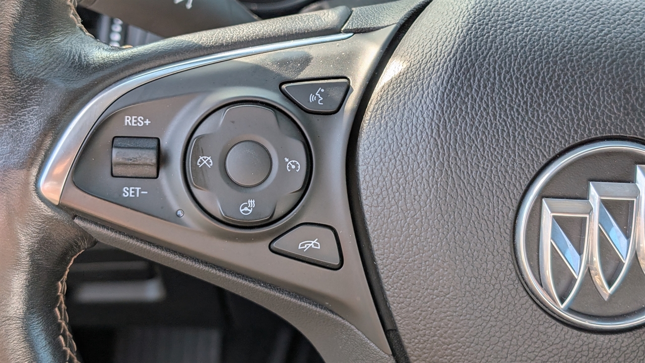 Buick Envision Essense 2017