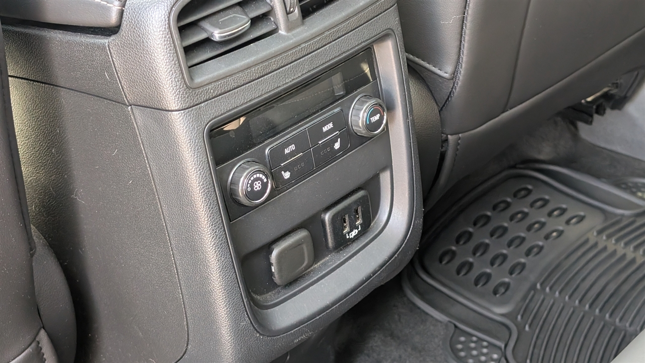 Buick Envision Essense 2017