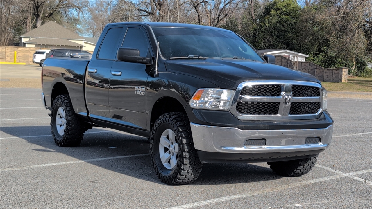 RAM 1500 SLT Quad Cab 4WD 2017