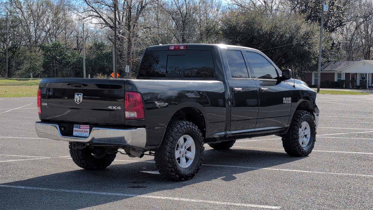 RAM 1500 SLT Quad Cab 4WD 2017
