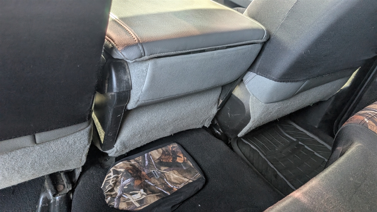 RAM 1500 SLT Quad Cab 4WD 2017