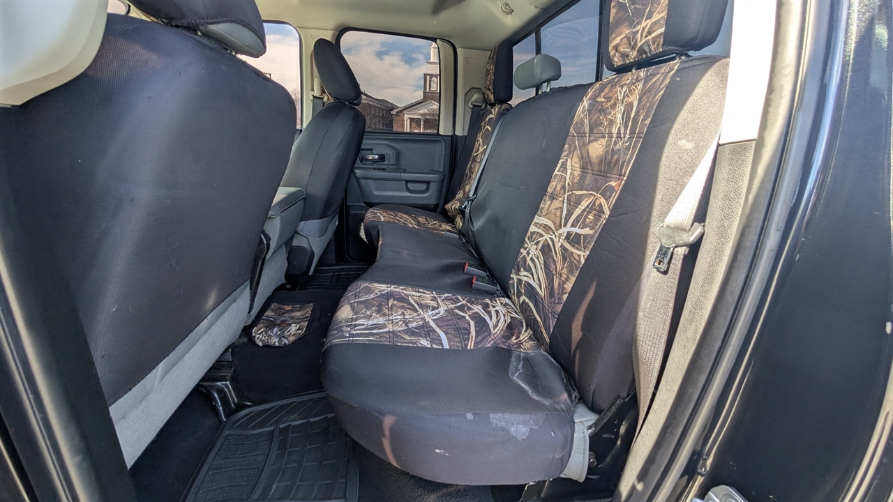 RAM 1500 SLT Quad Cab 4WD 2017