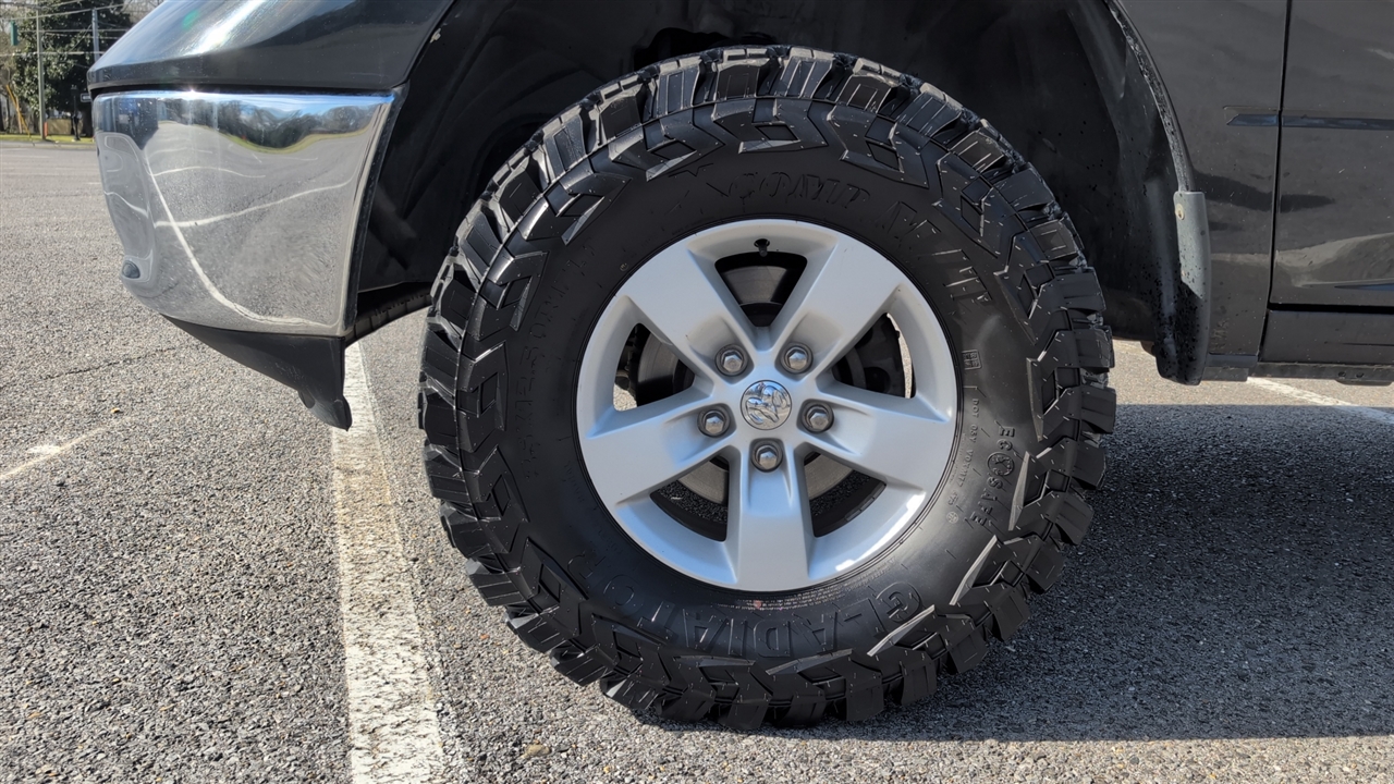 RAM 1500 SLT Quad Cab 4WD 2017